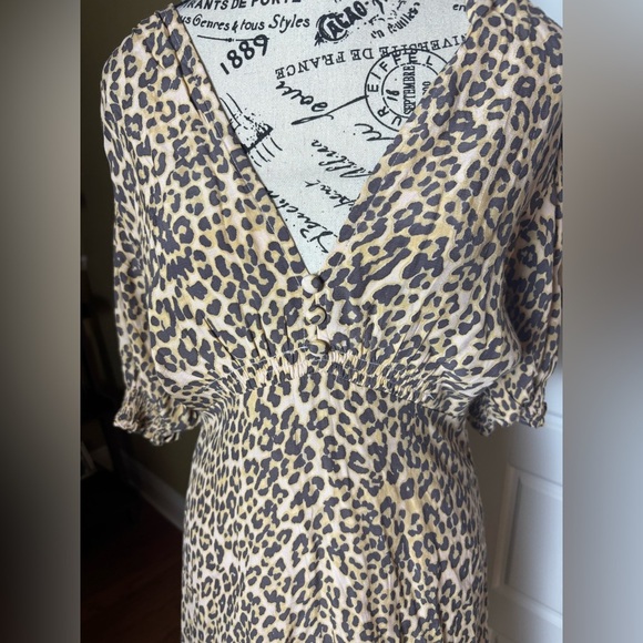 Faithfull the Brand Marie Louise Mila Leopard Animal Print Midi Dress 6 - Picture 5 of 9